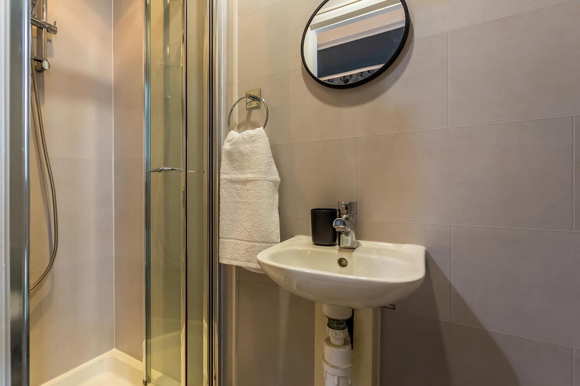 Room 01 - Sandhaven Rooms - Double South Shields Buitenkant foto